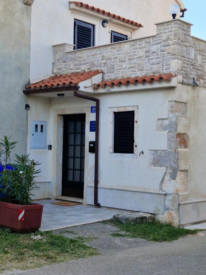 Luka Appartement *